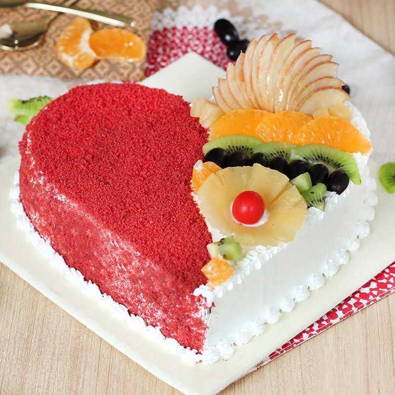 Red Velvet Fruit Cake